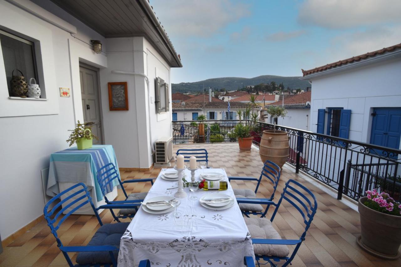 Kallisti The House At The Port Galaxidi Exterior photo